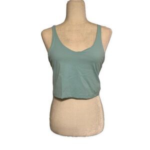 O To S Womens Solid Sky Blue V Neck Athletic Crop Built In Bra Tank Top Medium
